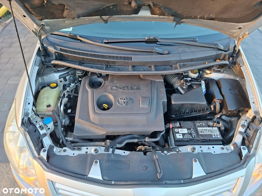 Toyota Auris 1.4 D-4D Life - 16