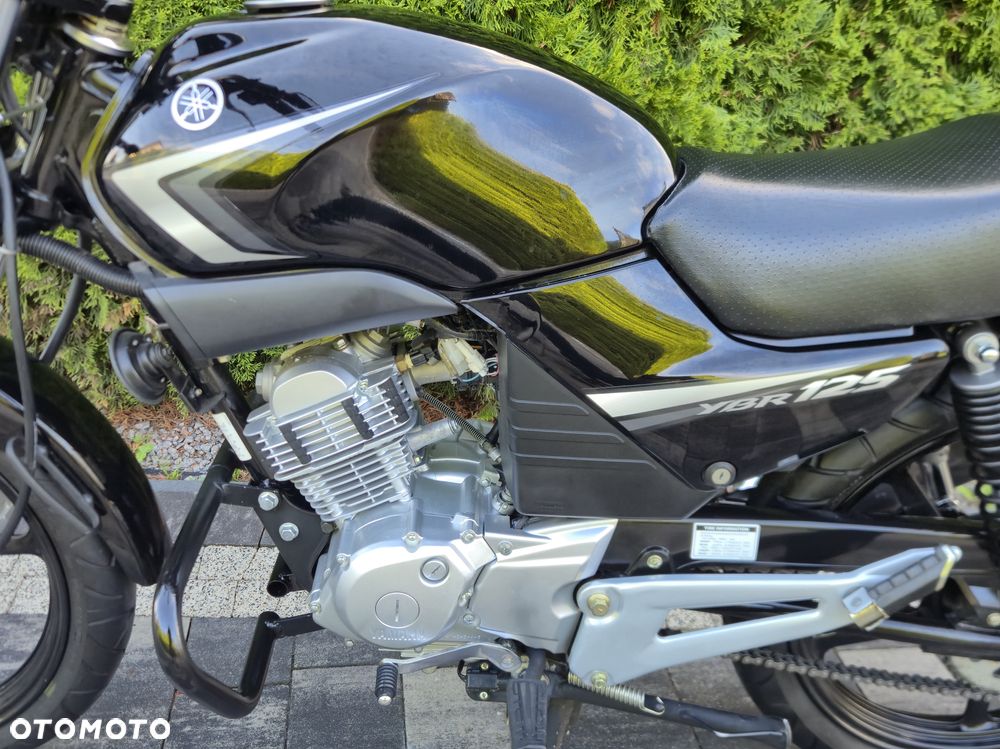 Yamaha YBR - 11