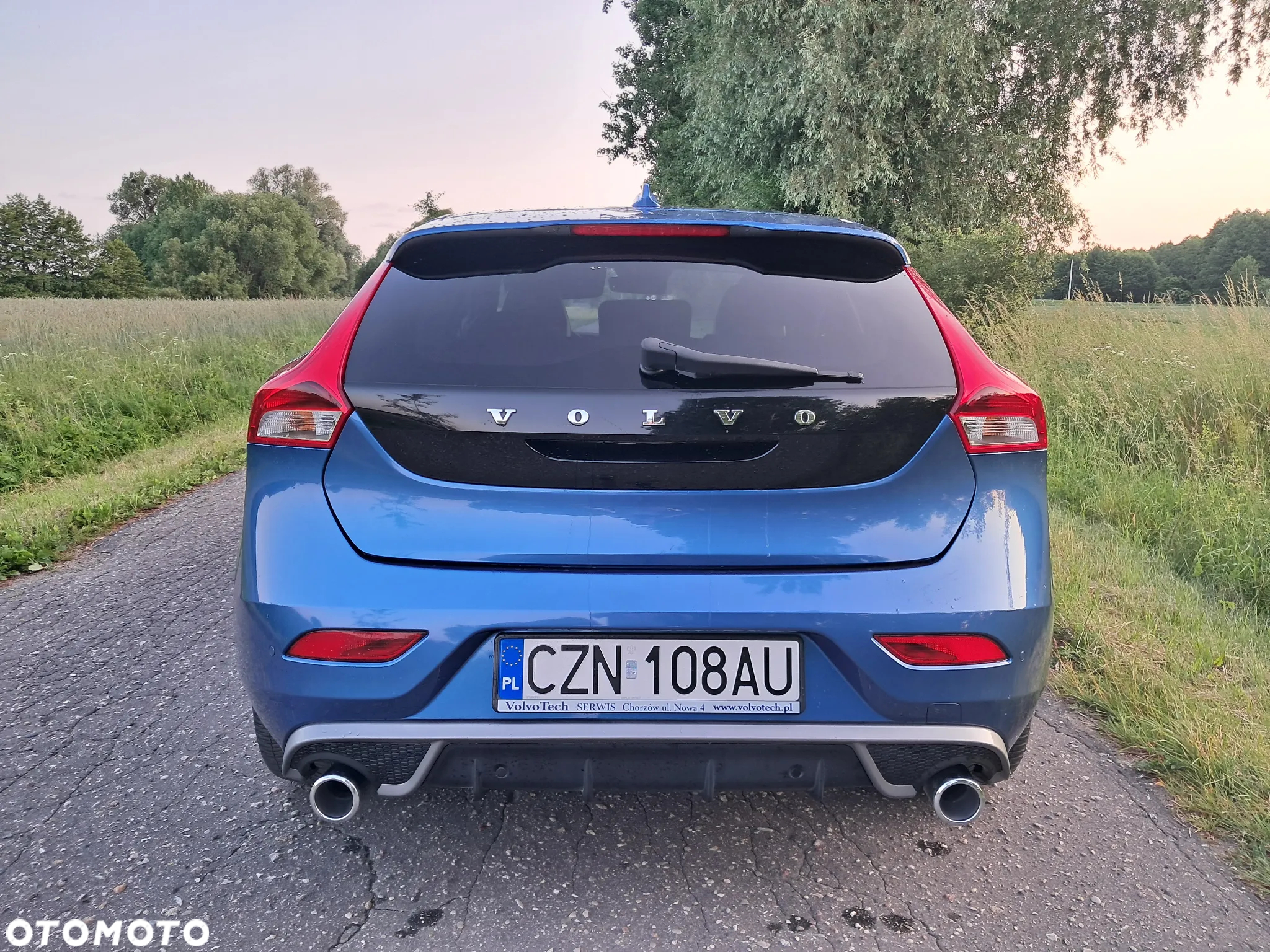 Volvo V40 D2 Geartronic RDesign - 24