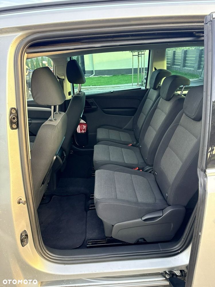Volkswagen Sharan - 23
