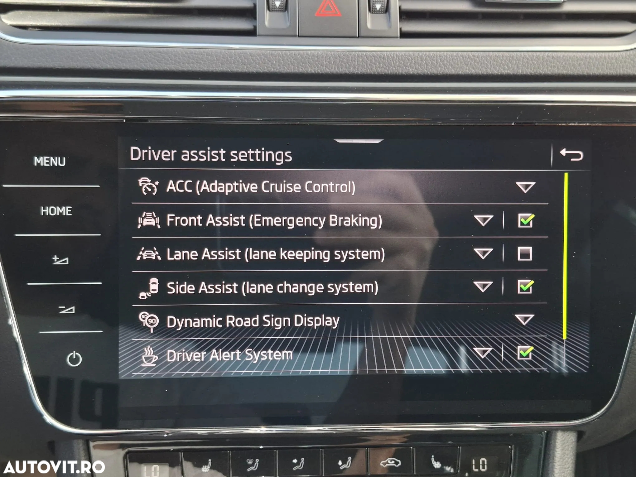 Skoda Superb 2.0 TDI DSG Style - 33