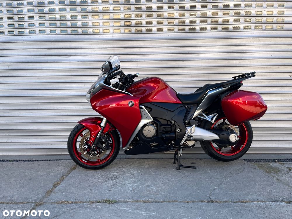 Honda VFR - 2