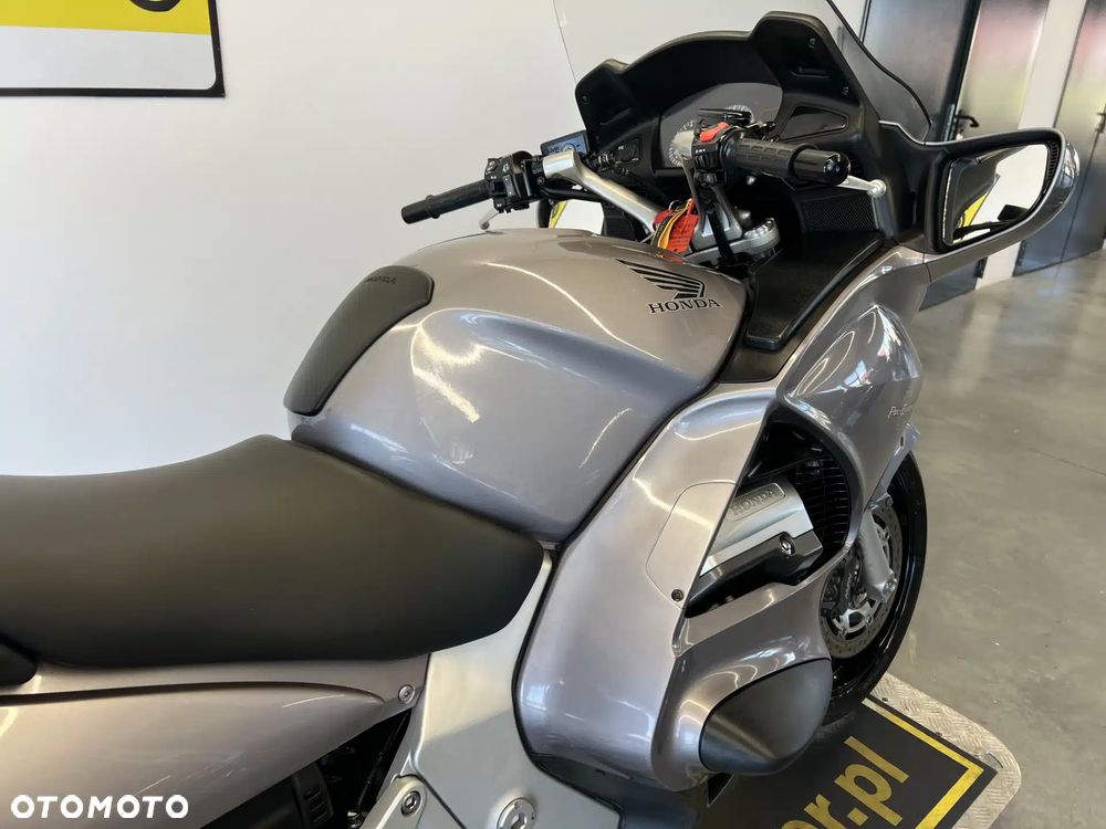 Honda ST - 27