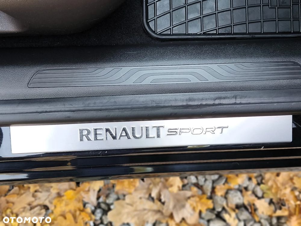 Renault Megane ENERGY TCe 205 EDC GT - 21