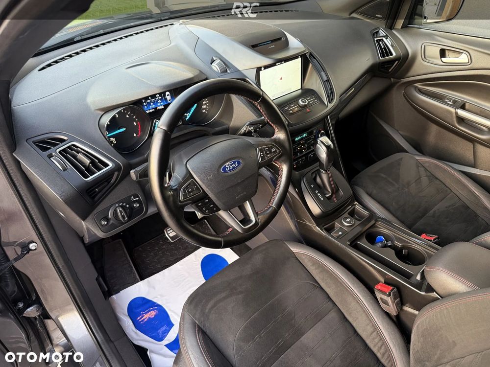 Ford Kuga 2.0 TDCi 4x4 ST-Line - 23