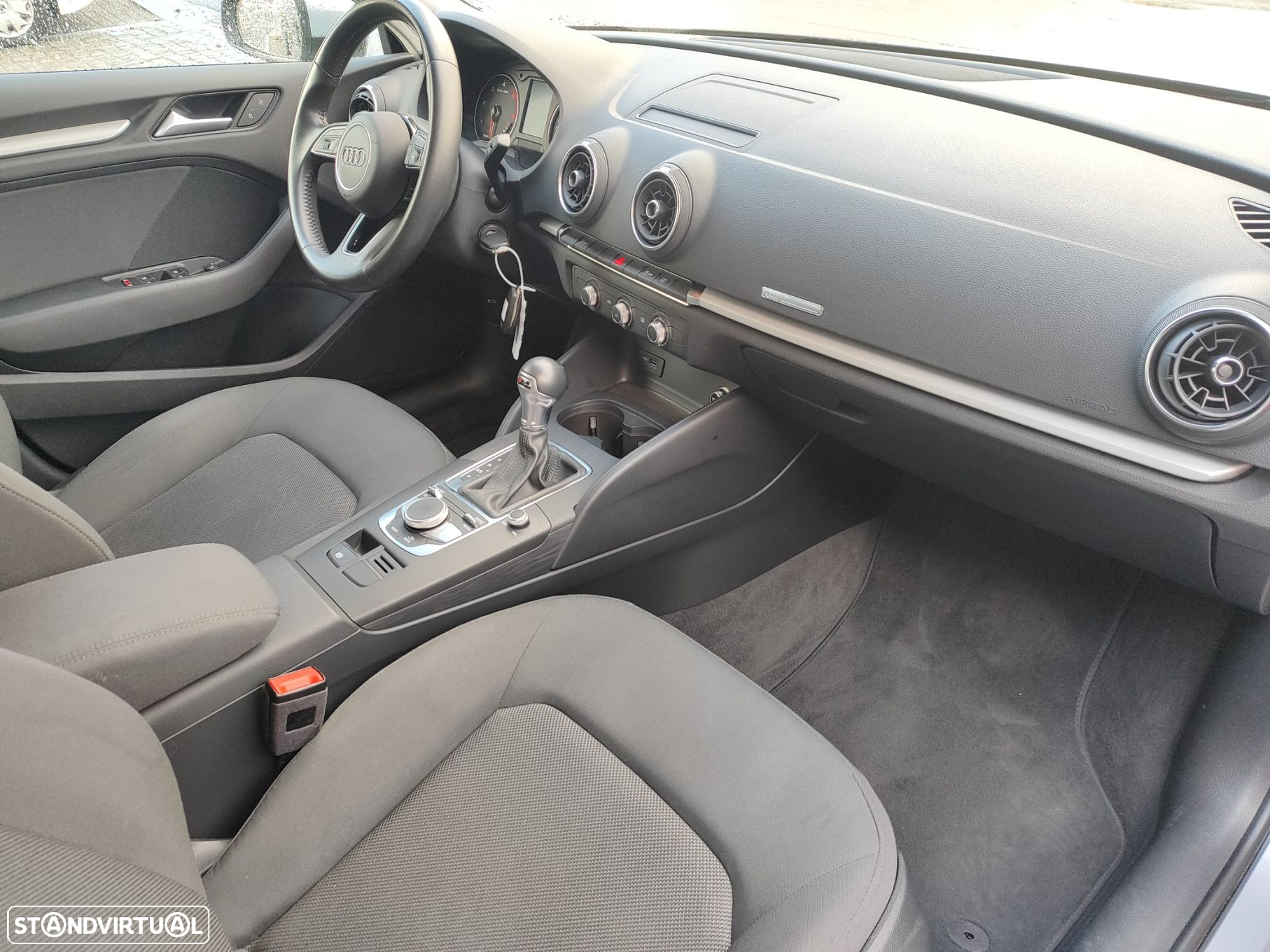 Audi A3 Sportback 1.6 TDI S tronic - 8