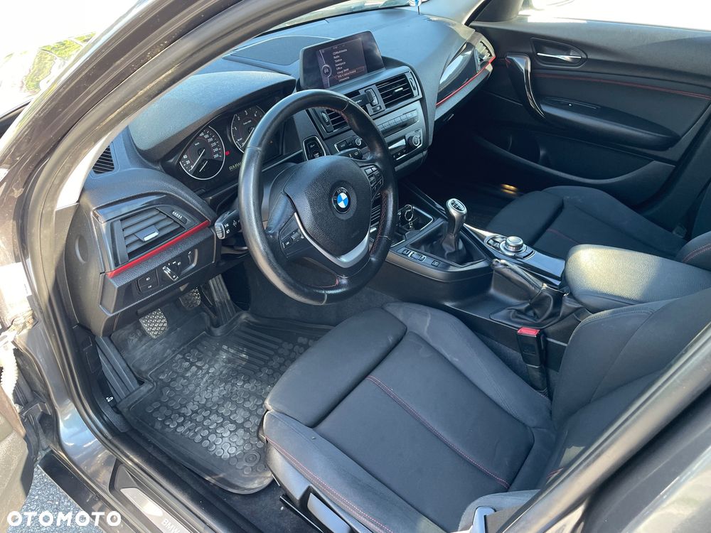 BMW Seria 1 118d Sport Line - 5