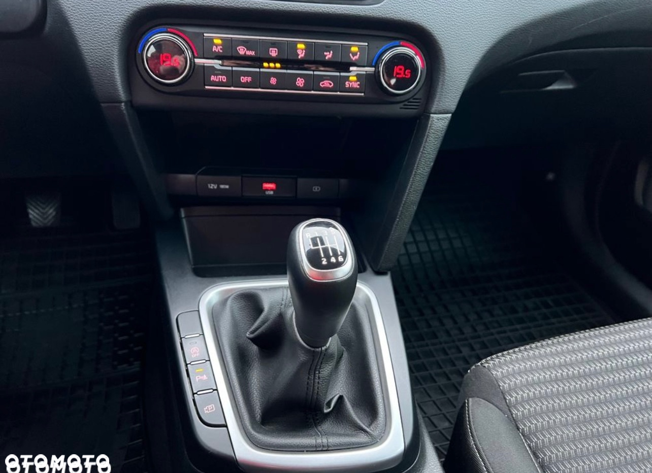 Kia Ceed 1.5 T-GDI L - 17