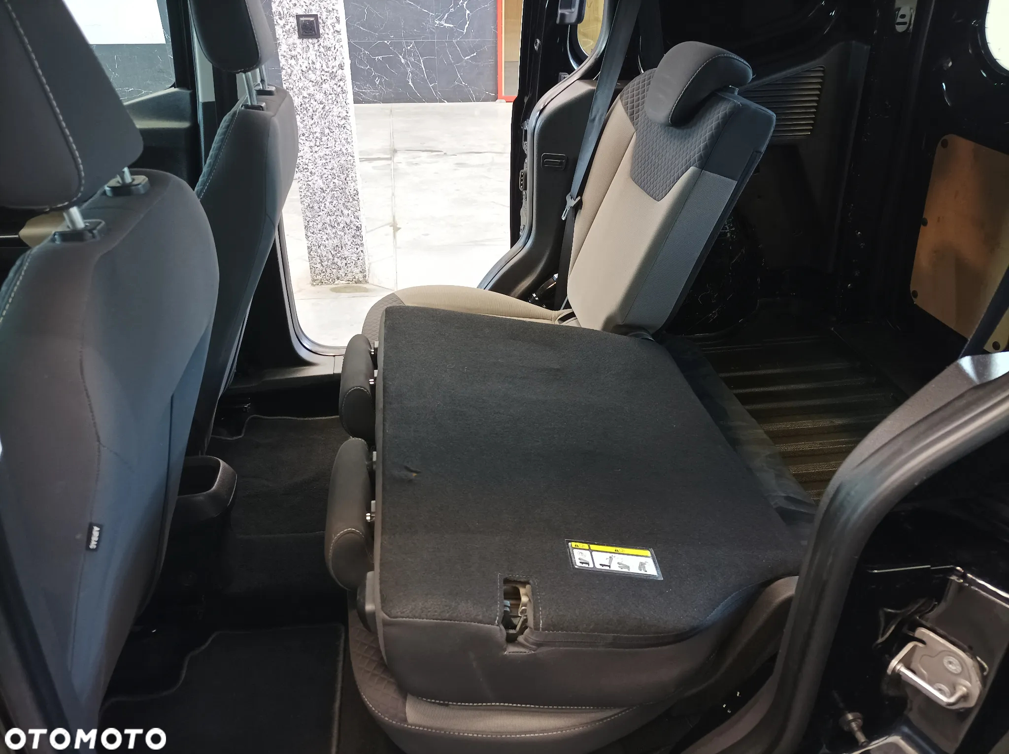 Ford Transit Courier S&S Trend - 32