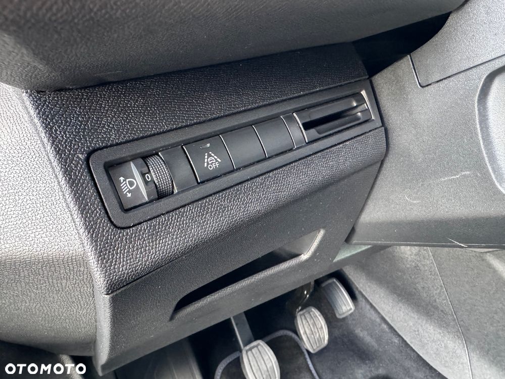 Peugeot 3008 1.5 BlueHDi Allure Pack S&S - 13