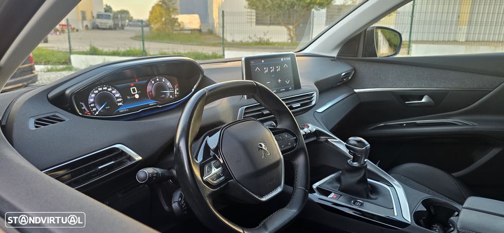 Peugeot 3008 PureTech 130 Stop & Start GPF Allure - 8