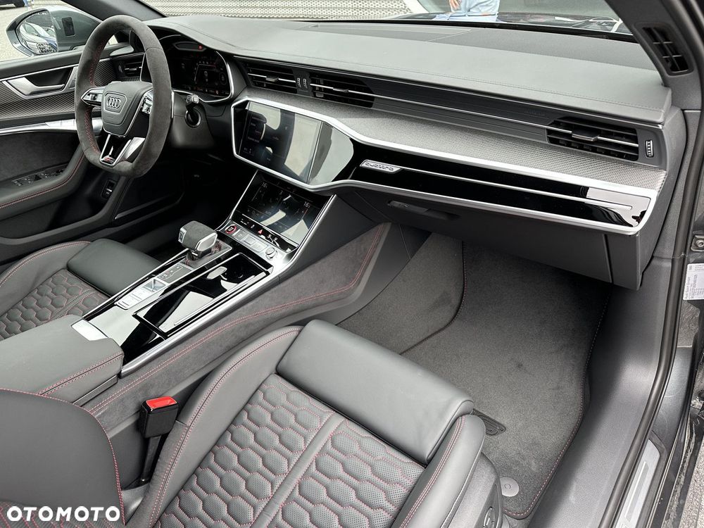 Audi RS6 Avant - 27
