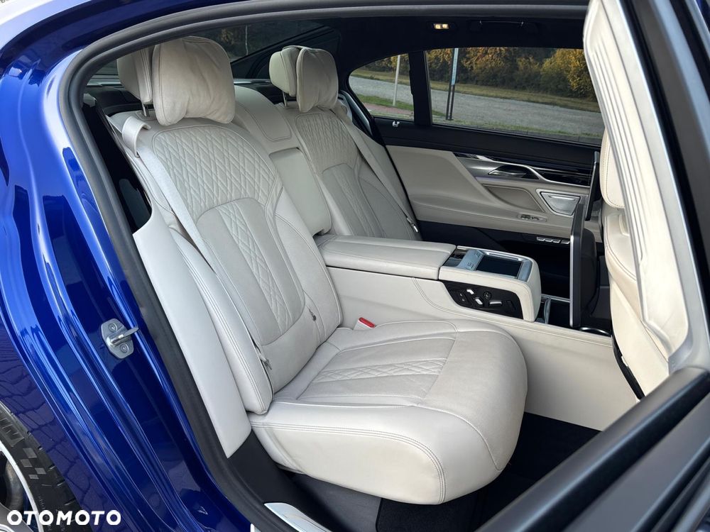 BMW Seria 7 - 7