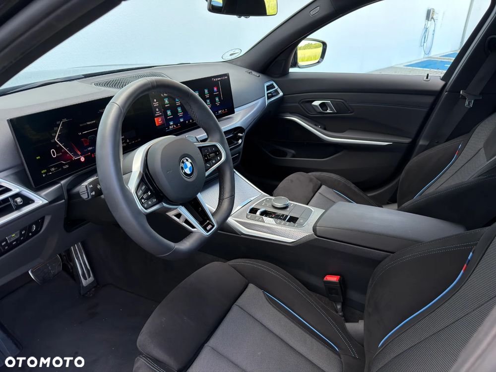 BMW Seria 3 330i xDrive M Sport - 8