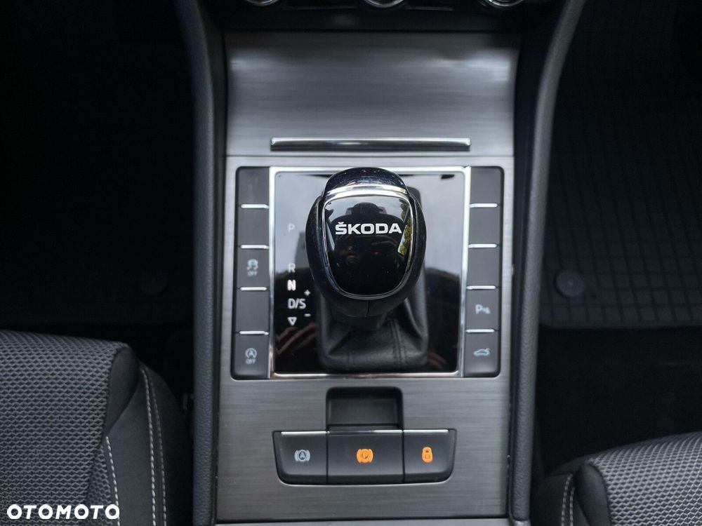 Skoda Superb 2.0 TSI Style DSG - 21