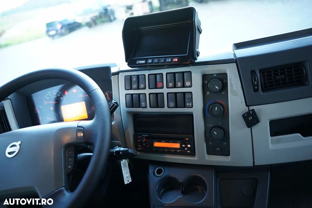 Volvo FL 250 / 7.8 M CONTAINER / 4x2 / I-SHIFT / AUTOSTRADĂ / EURO 6 - 32