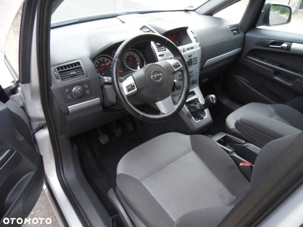 Opel Zafira 1.8 Design Edition - 24