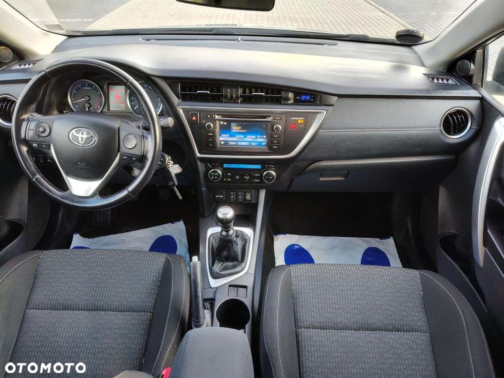 Toyota Auris 1.6 Valvematic Executive - 20