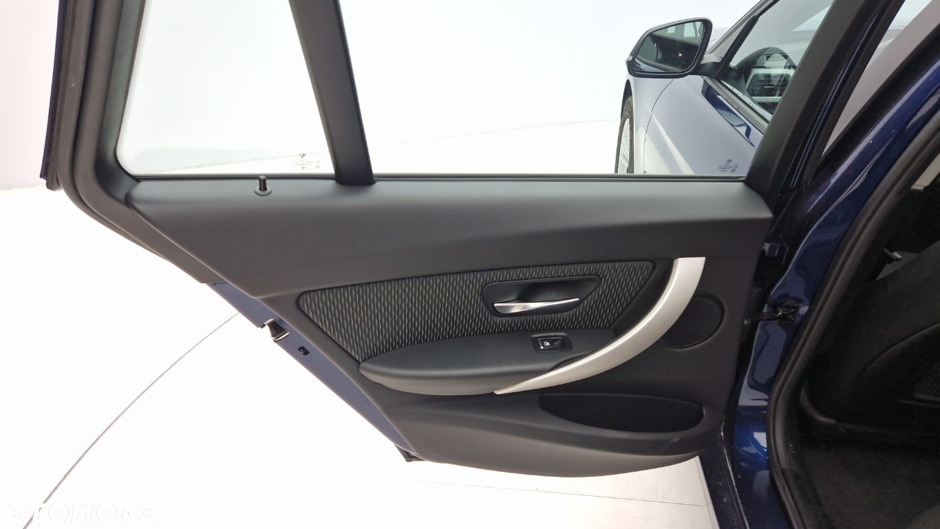BMW Seria 3 320d Advantage - 20