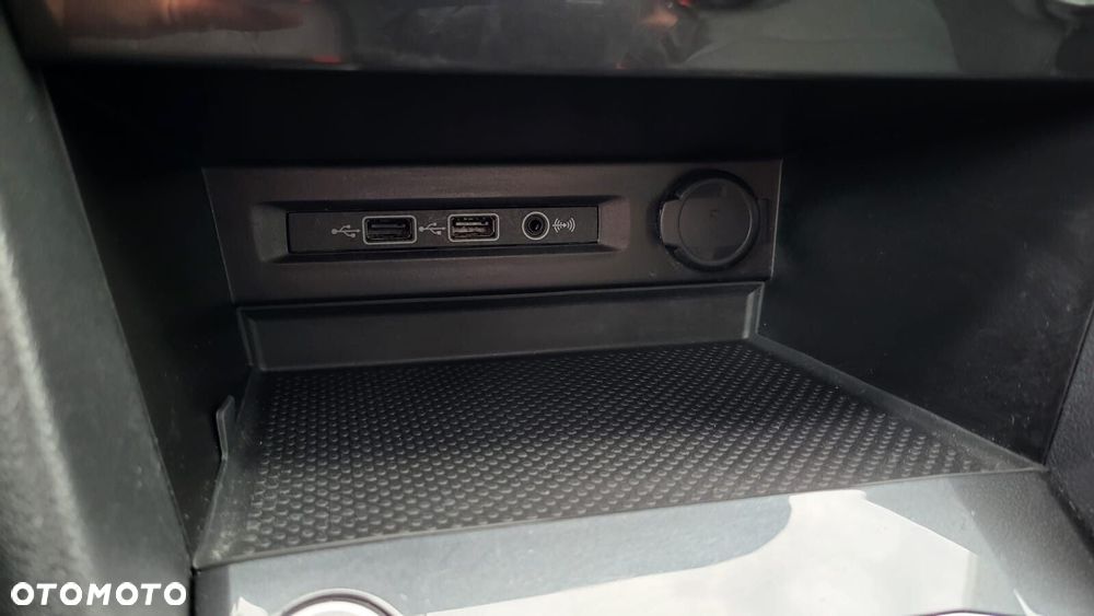 Volkswagen Tiguan - 22