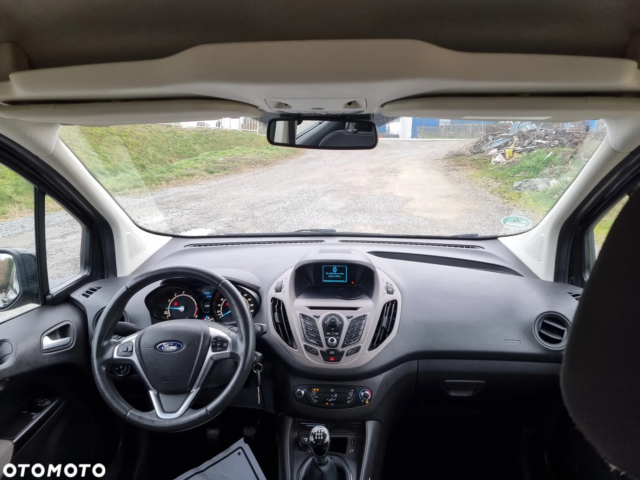 Ford Tourneo Courier 1.0 EcoBoost S&S Ambiente - 15