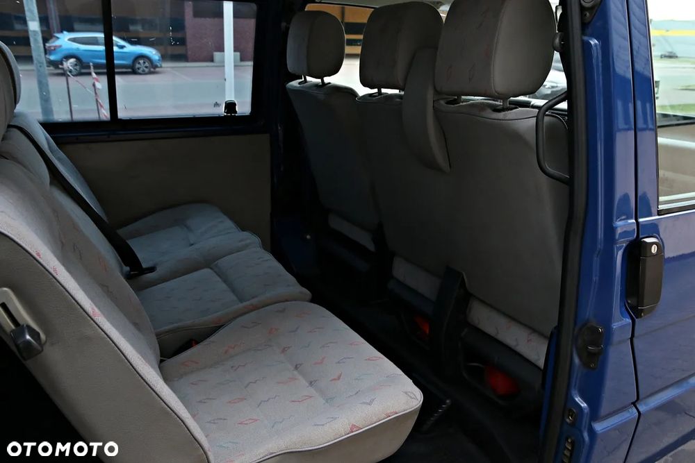 Volkswagen Transporter - 33