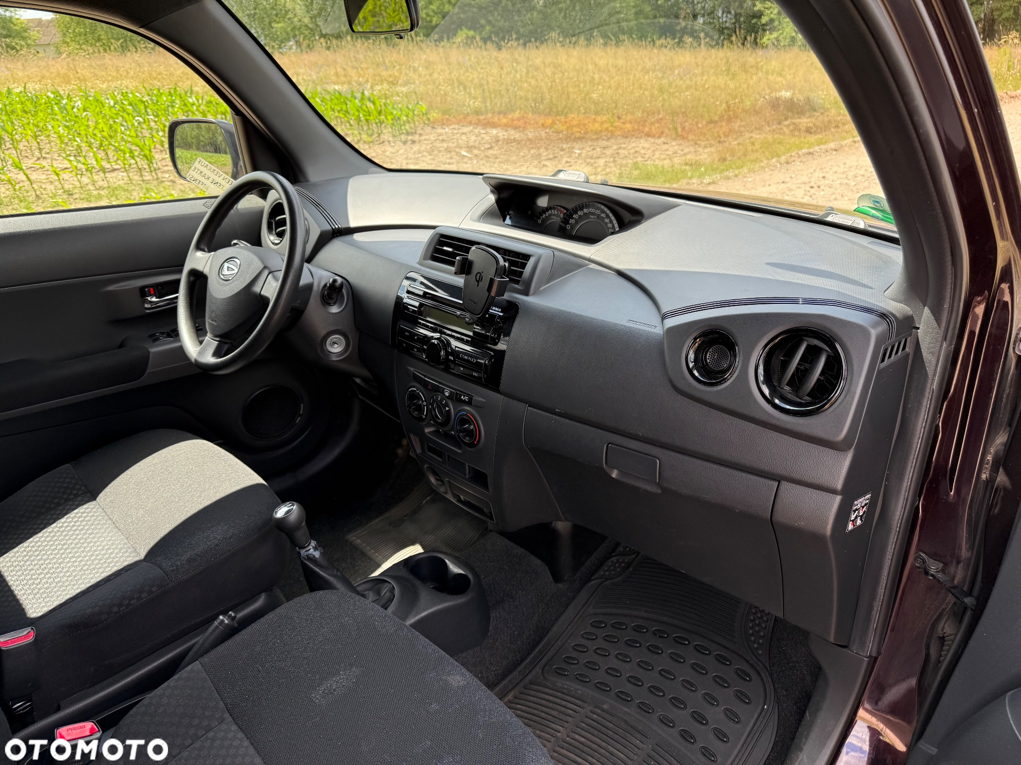 Daihatsu Materia 1.5 black edition - 10