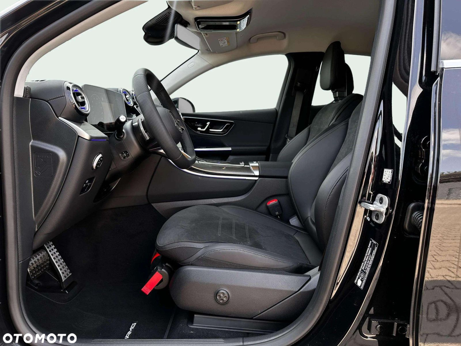 Mercedes-Benz GLC - 13