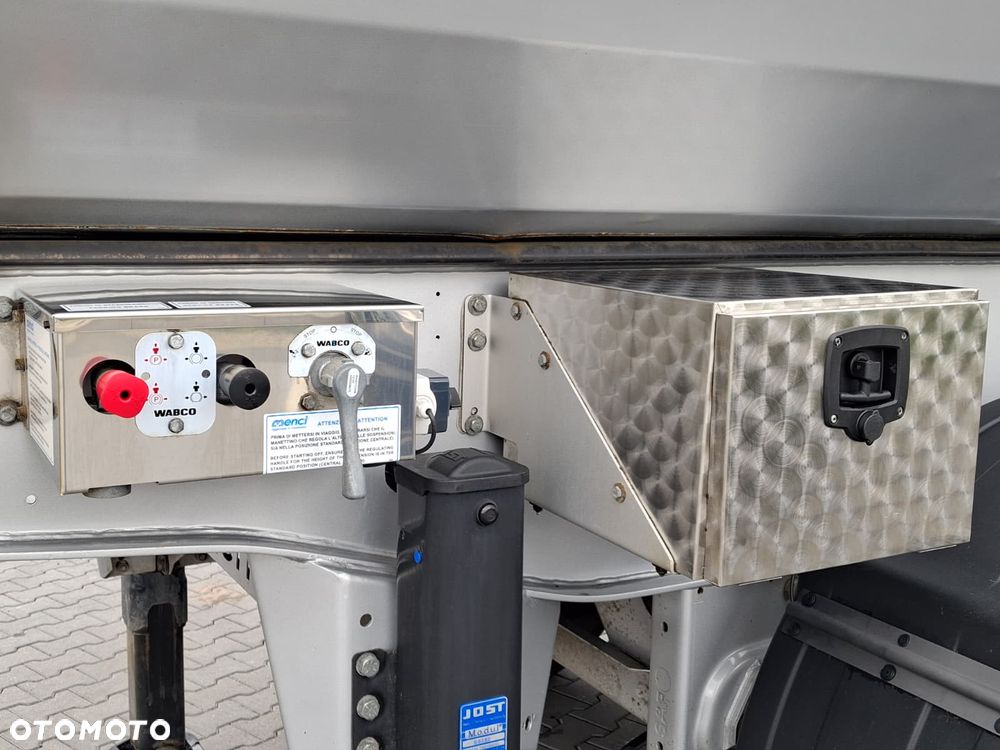 Menci Stalowa wywrotka 27m3, Elektryczny dach, Hardox - 11