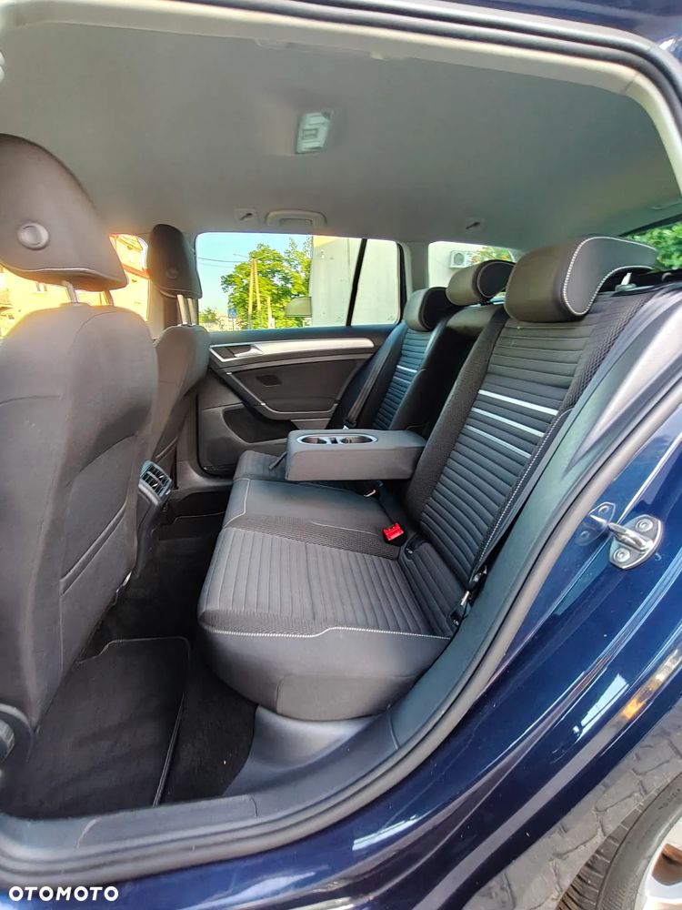 Volkswagen Golf - 13
