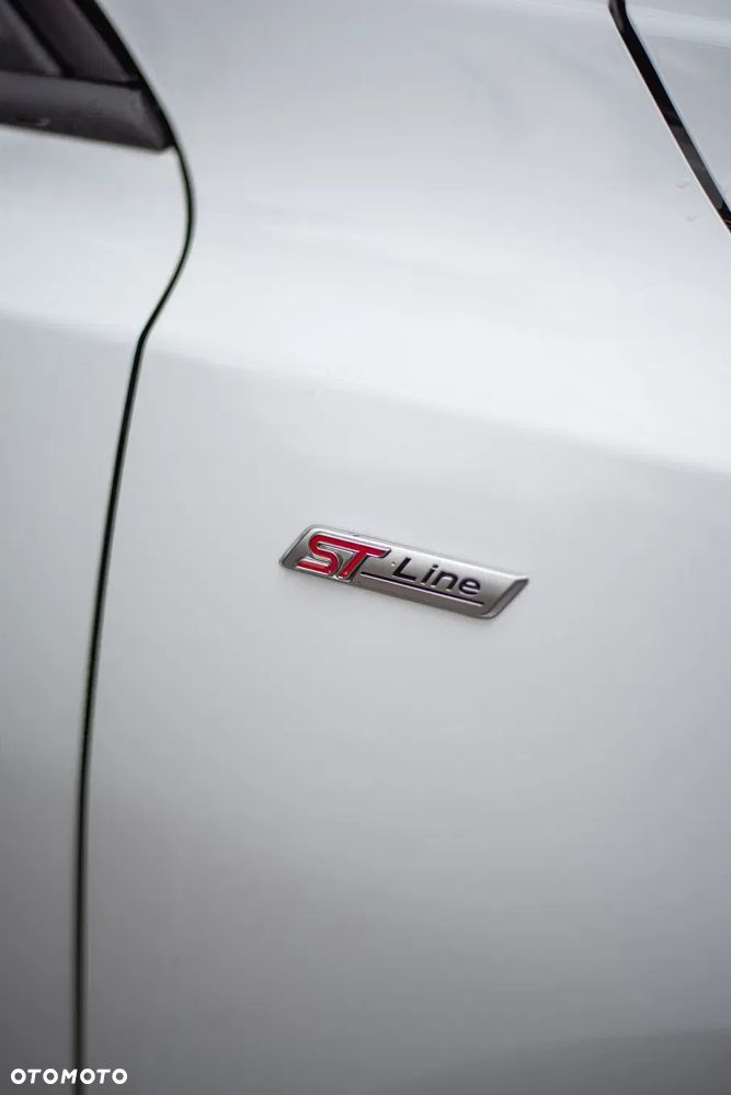 Ford Focus 1.5 EcoBlue SCR ST-Line - 19