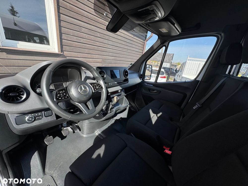 Mercedes-Benz SPRINTER - 10