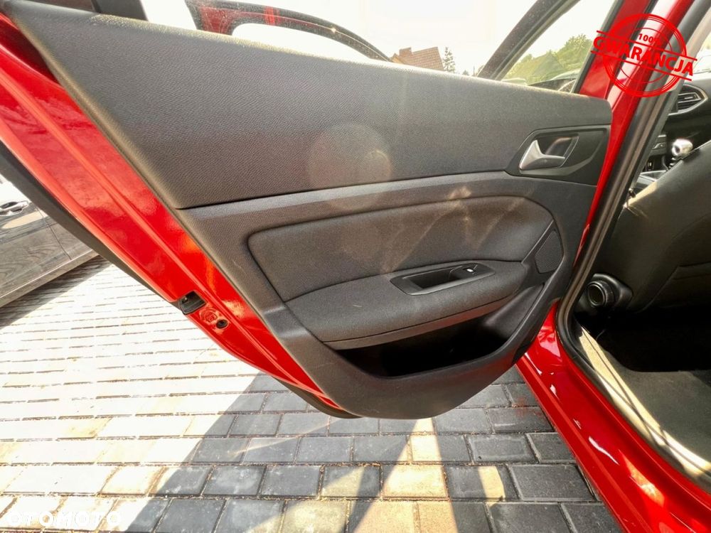 Peugeot 308 - 40