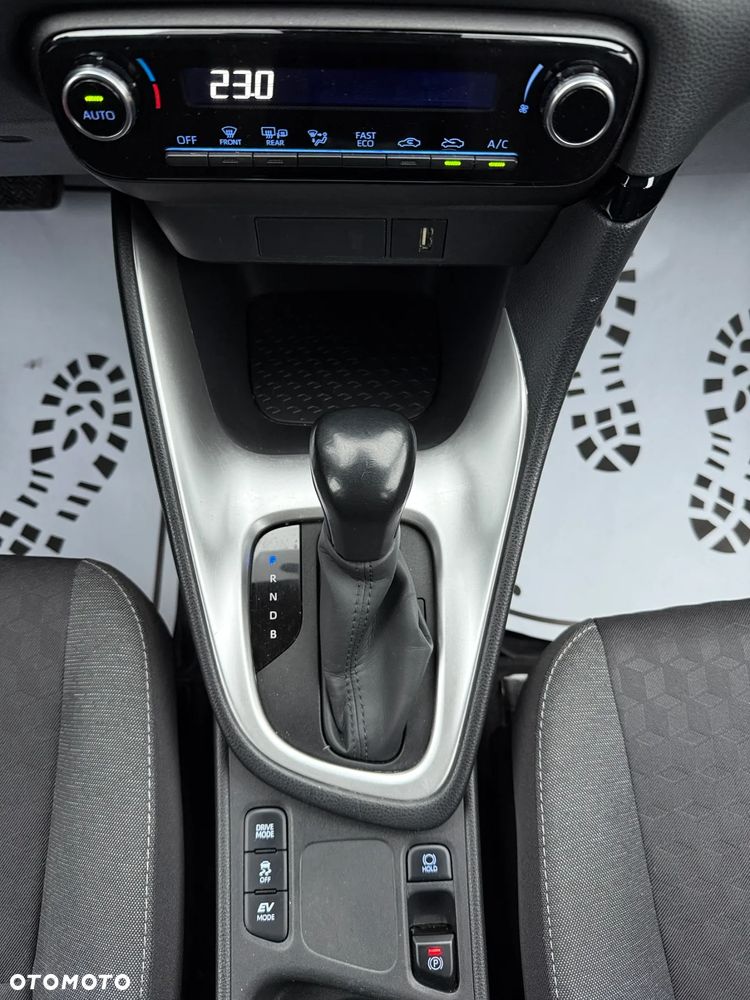 Toyota Yaris Hybrid 1.5 Comfort - 10