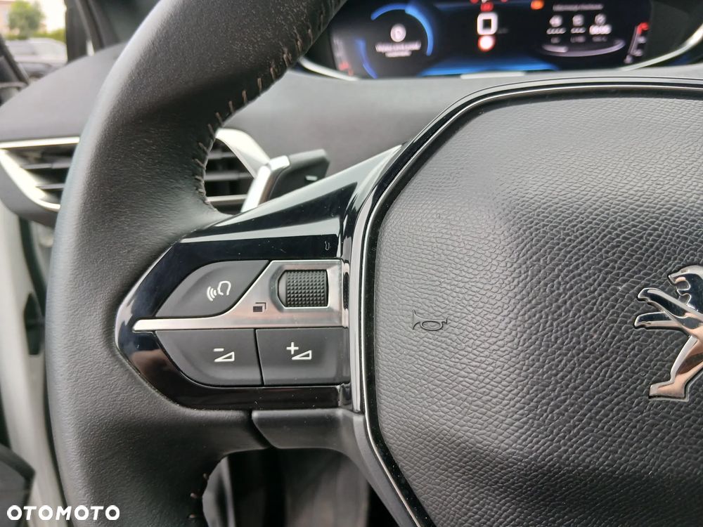 Peugeot 3008 1.2 PureTech Allure Pack S&S EAT8 - 21