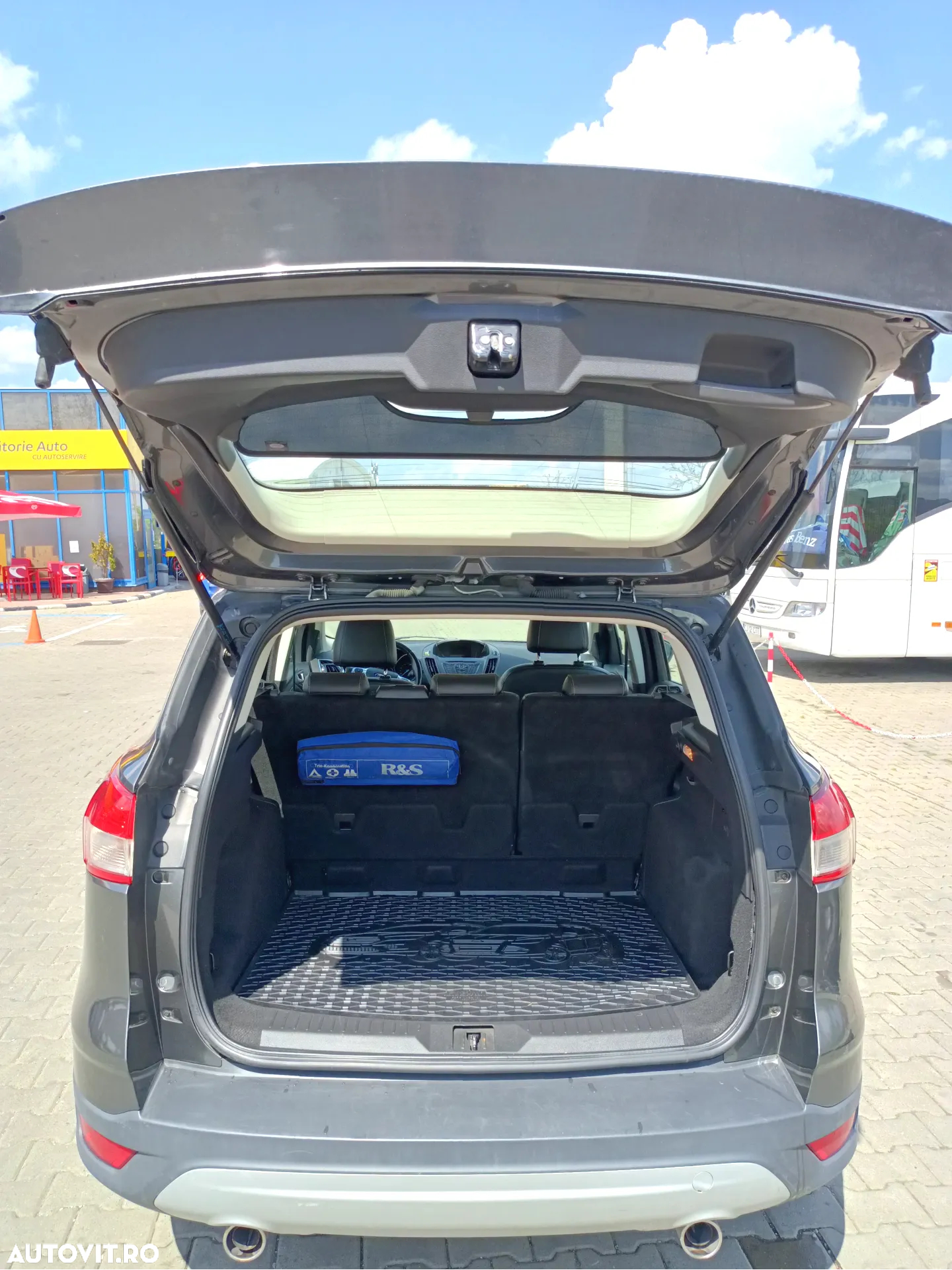 Ford Kuga 2.0 TDCi 2WD Titanium - 8