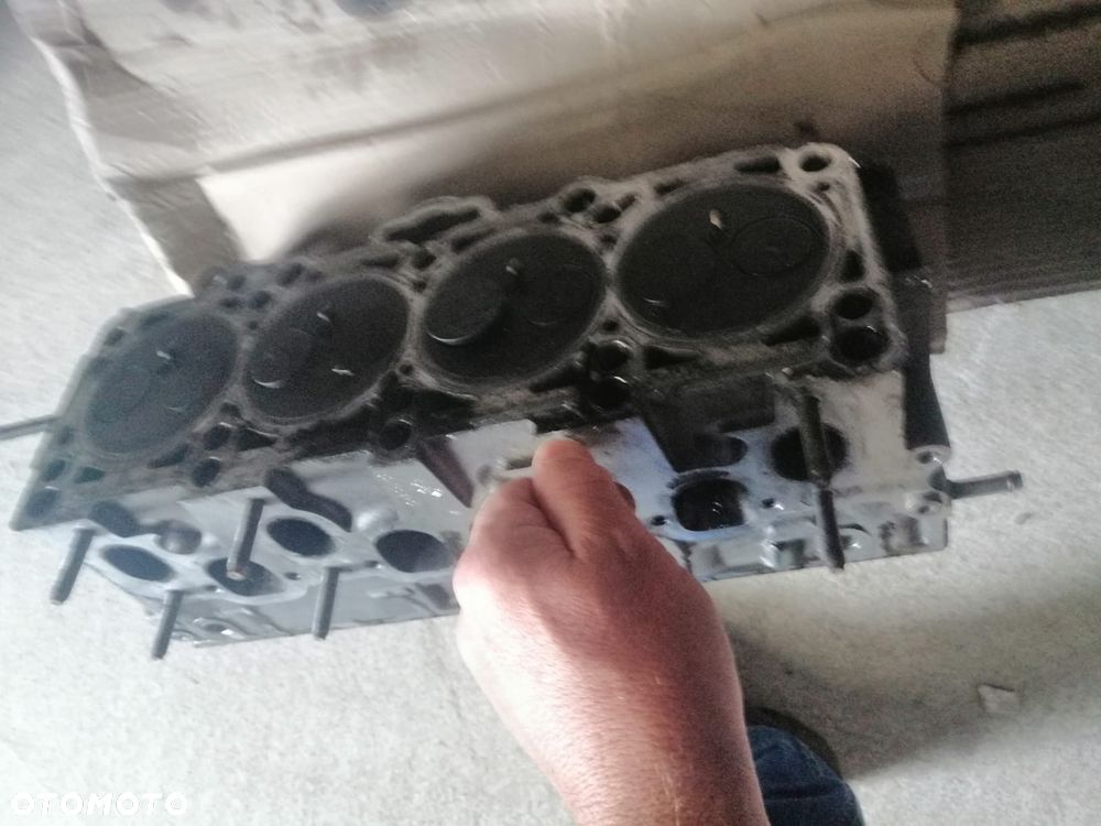 Głowica VW T5 Transporter 1.9 TDI 03810337GR - 1