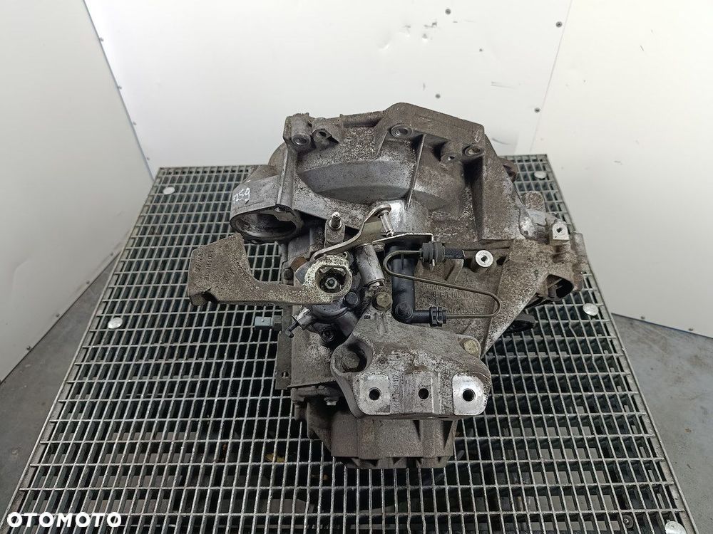 SKRZYNIA BIEGÓW MANUALNA 6 VW PASSAT B6 HPB 1.6 FSI 116KM - 6