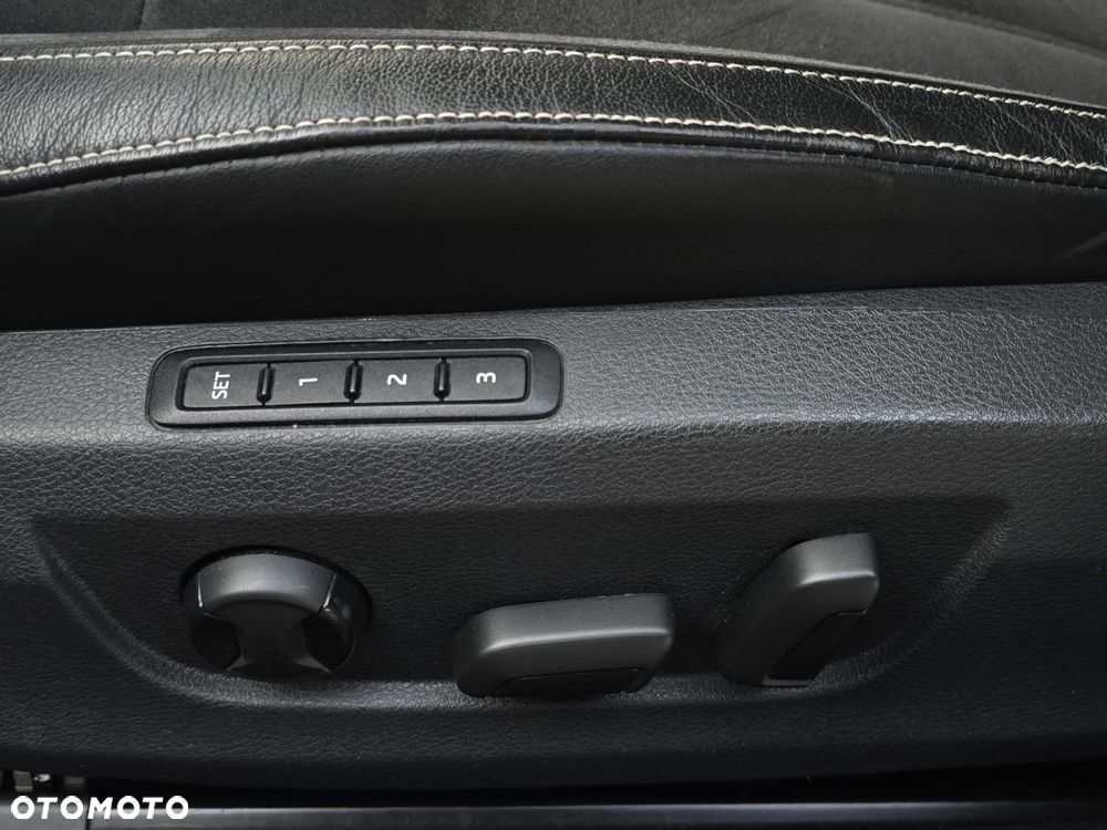 Skoda Superb 2.0 TDI SCR Style DSG - 15