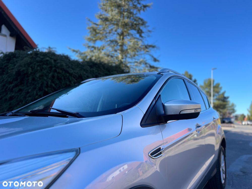 Ford Kuga 2.0 TDCi 2x4 Titanium - 14