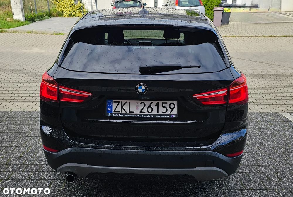 BMW X1 sDrive18i - 6