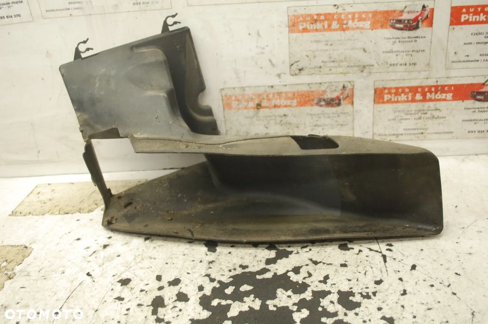 KIEROWNICA WLOT POWIETRZA LEWA LUB PRAWA 8E0117336J 8E0117335Q AUDI A4 B7 3.0 TDI - 2