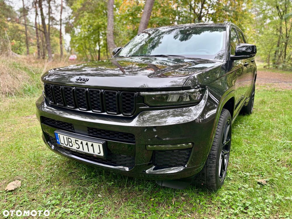 Jeep Grand Cherokee - 24