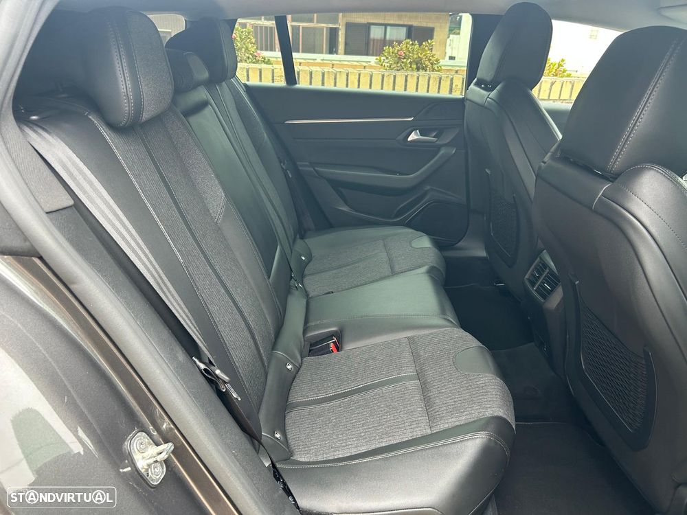 Peugeot 508 SW 1.6 Hybrid Allure Pack e-EAT8 - 24