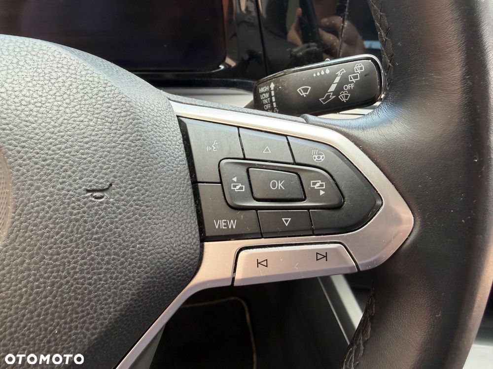 Volkswagen Golf 1.5 TSI EVO Style - 39