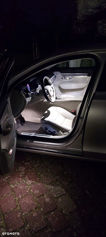 Volvo S90 D4 Momentum - 16