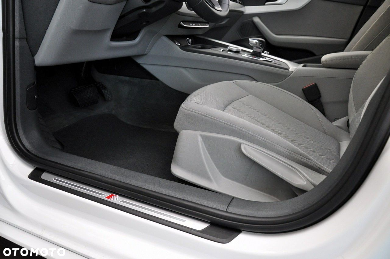 Audi A4 - 16