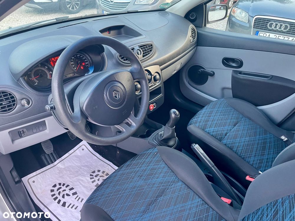 Renault Clio 1.2 16V Authentique - 23