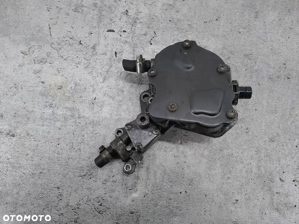 POMPA VACUM VW PASSAT B6 038145209N 2.0 TDI - 3