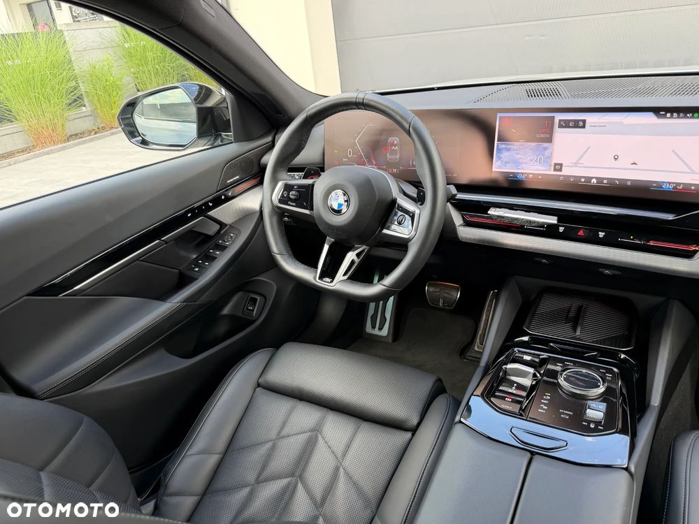 BMW Seria 5 520d mHEV - 21